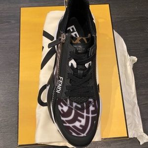 Fendi Sneakers size 39EU